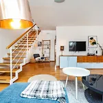 Lavish And Chic Duplex 프라하