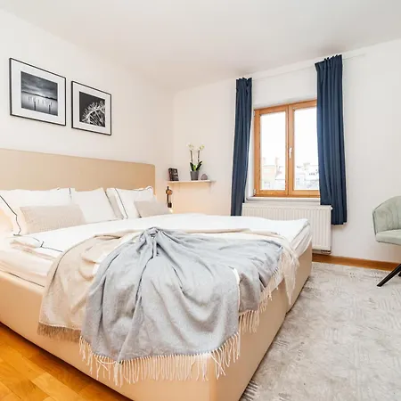 Lavish And Chic Duplex * Praga