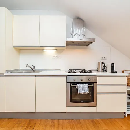 Lavish And Chic Duplex 프라하