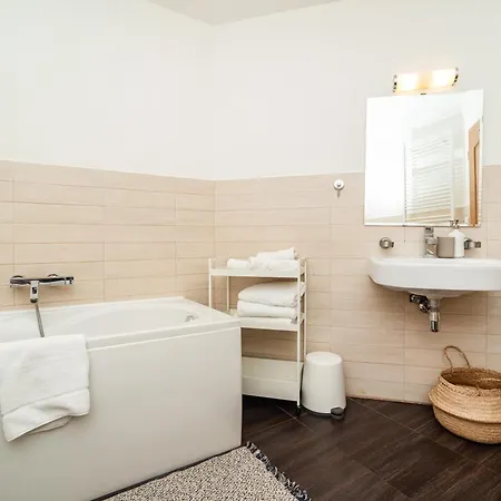 Lavish And Chic Duplex Apartment Prague