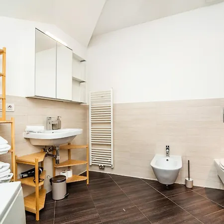 Apartamento Lavish And Chic Duplex Praga