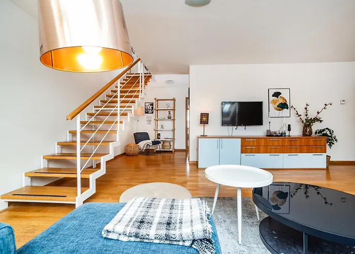 Lavish And Chic Duplex براغ