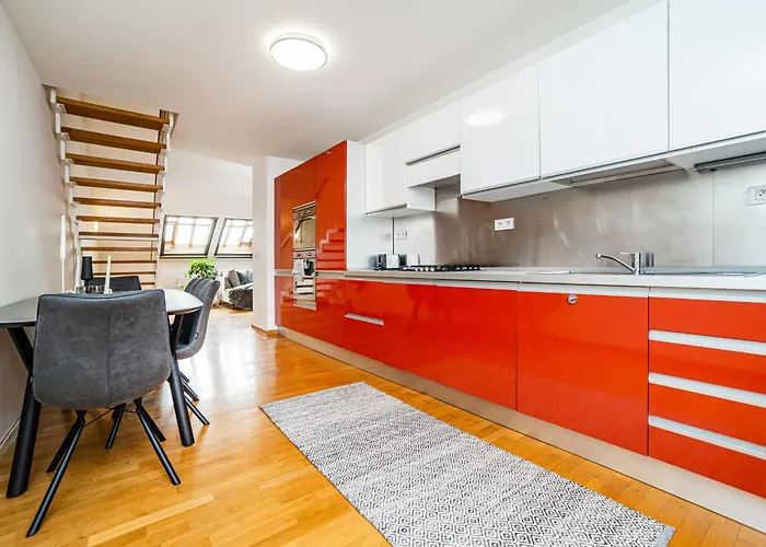 Lavish And Chic Duplex