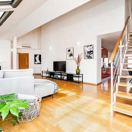 Daire Lavish And Chic Duplex