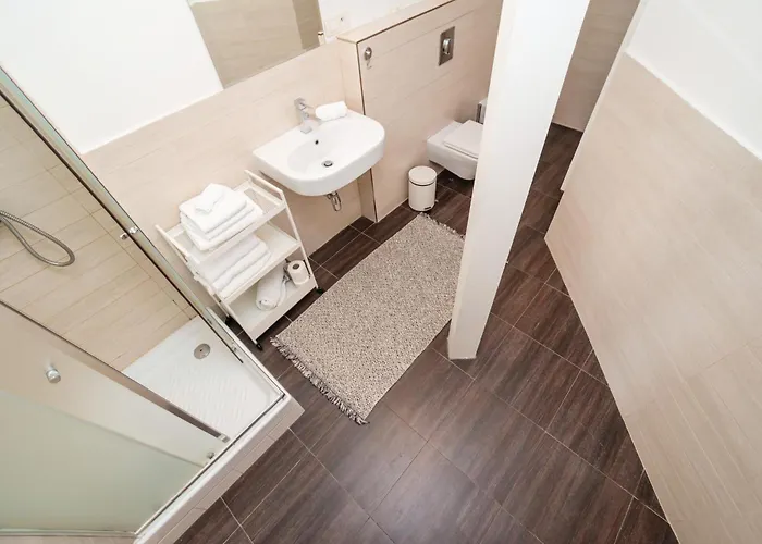 Lavish And Chic Duplex Appartement Prague