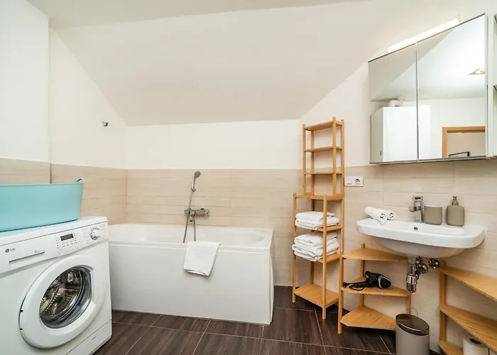 Lavish And Chic Duplex * Prague