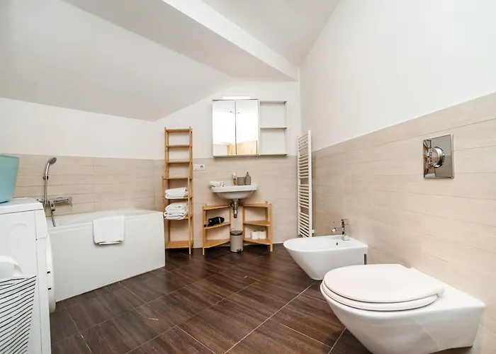 Lavish And Chic Duplex